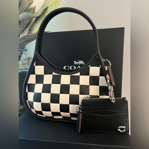 Coachtopia Ergo Bag Checkerboard with Wavy Zip Card Case In Coachtopia Leather - Picture 3 of 17